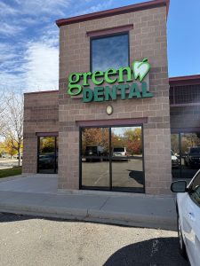 Exterior of Green Dental building in Broomfield, CO